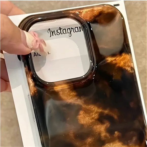 Apple Phone Case Tortoise Top Transparent Case - Picture 4 of 5